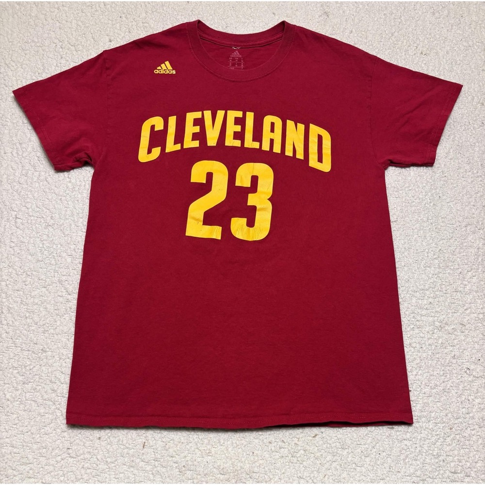 Adidas Mens Cleveland Cavaliers Lebron James 23 Graphic T-shirt Red Y2K Size M